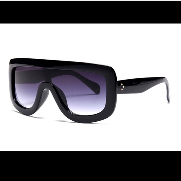 Oversized Black Sunglasses - Picture 5 of 7